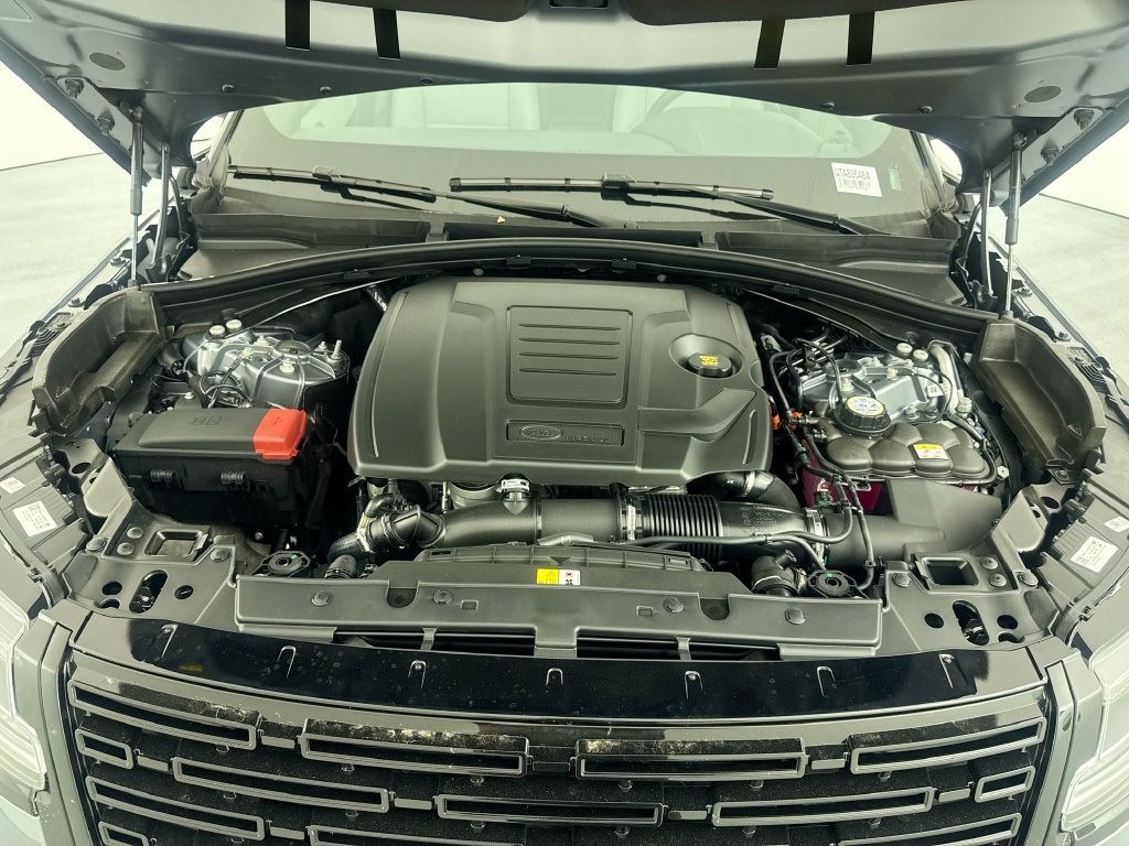 New 2026 Land Rover Range Rover Velar S AWD/4WD image 28
