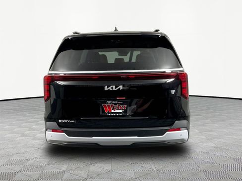 Used 2026 Kia Carnival EX FWD image 5