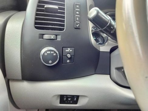 Used 2011 GMC Sierra 3500 SLE w/ SLE Preferred Package image 20