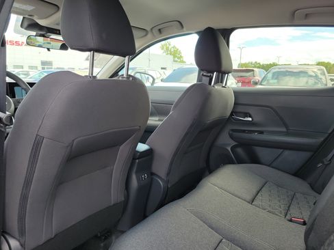 Certified 2025 Nissan Kicks SV w/ Charging Package image 14