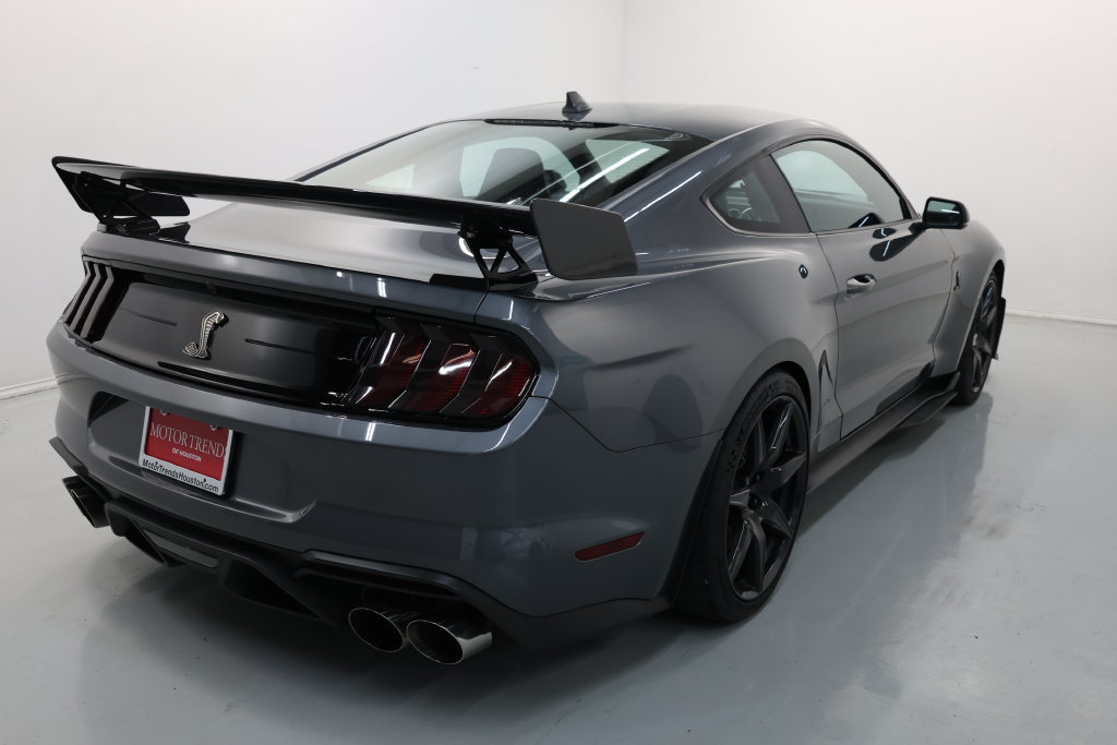 Used 2022 Ford Mustang Shelby GT500 w/ Carbon Fiber Track Pack RWD image 68