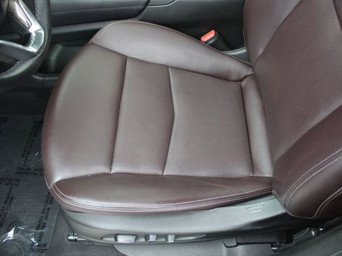 Used 2022 Cadillac XT6 Premium Luxury w/ Technology Package image 12