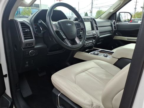 Used 2018 Ford Expedition Max Platinum AWD/4WD image 14