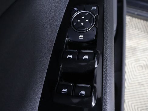 Used 2014 Ford Fusion SE image 26