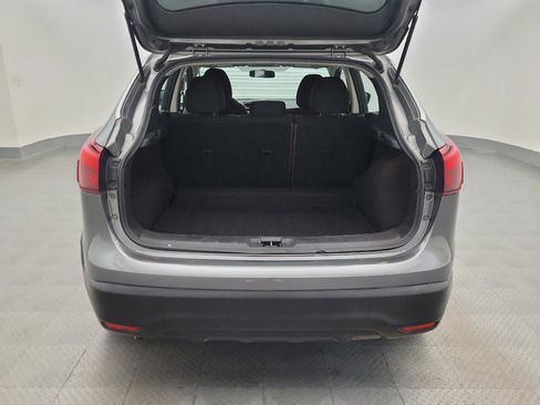 Used 2018 Nissan Rogue Sport S FWD image 29