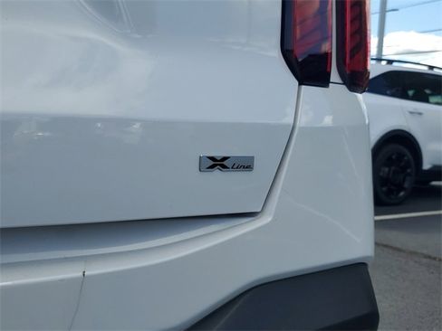 Used 2024 Kia Sorento SX Prestige image 8