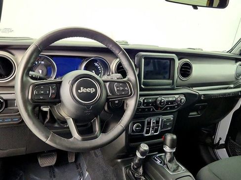 Used 2023 Jeep Wrangler Unlimited w/ Cold Weather Group AWD/4WD image 12