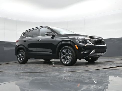 Used 2024 Kia Seltos S image 33