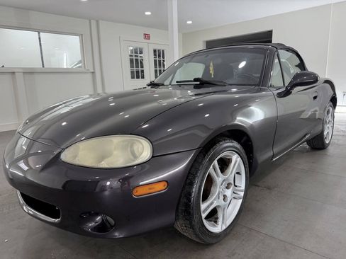 Used 2004 MAZDA MX-5 Miata w/ Convenience Pkg RWD image 1