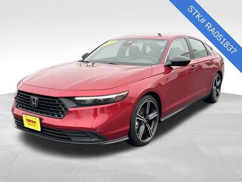 Used 2024 Honda Accord Sport image 3