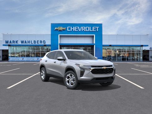 New 2026 Chevrolet Trax LS w/ LS Convenience Package FWD image 25