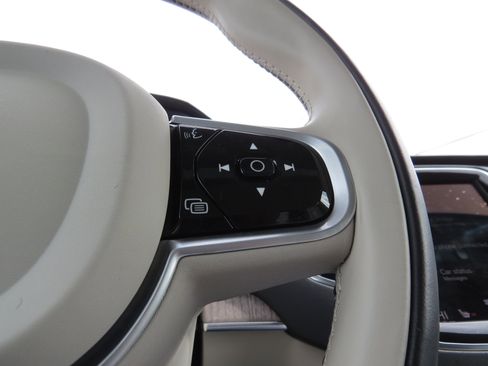 Used 2022 Volvo XC90 T6 Inscription w/ Advanced Package image 21