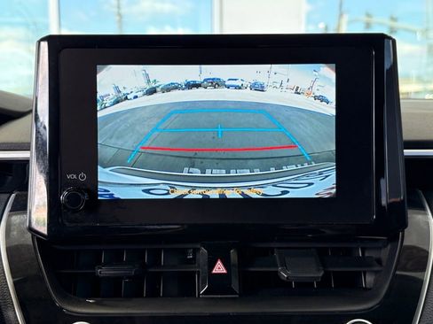 Certified 2025 Toyota Corolla LE image 28