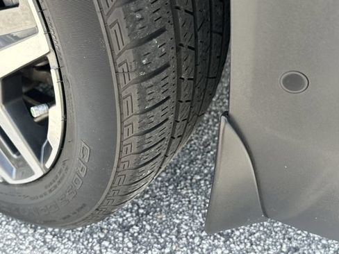 Certified 2023 Hyundai Santa Fe Limited FWD image 11