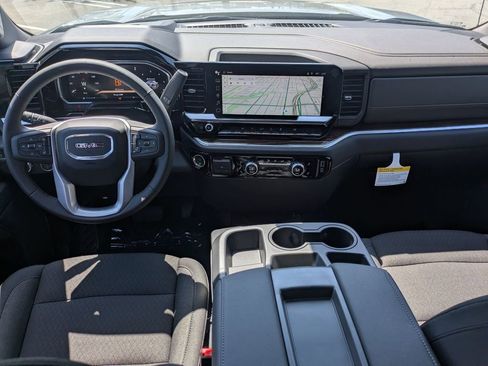 New 2026 GMC Sierra 1500 Elevation image 17