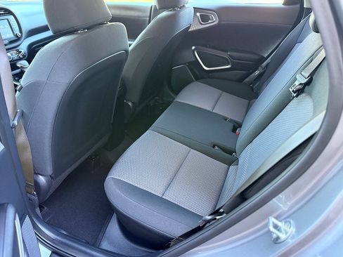 Used 2023 Kia Soul LX FWD image 29