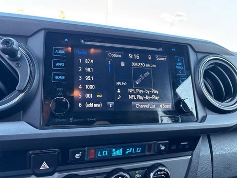 Used 2017 Toyota Tacoma TRD Pro AWD/4WD image 25