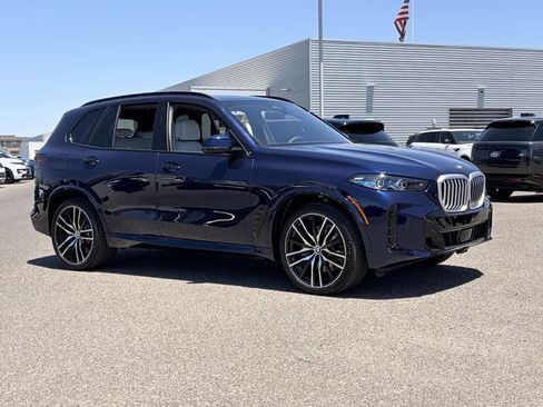 New 2026 BMW X5 xDrive40i w/ M Sport Package AWD/4WD image 4