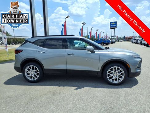 Used 2023 Chevrolet Blazer LT w/ Convenience Package FWD image 6