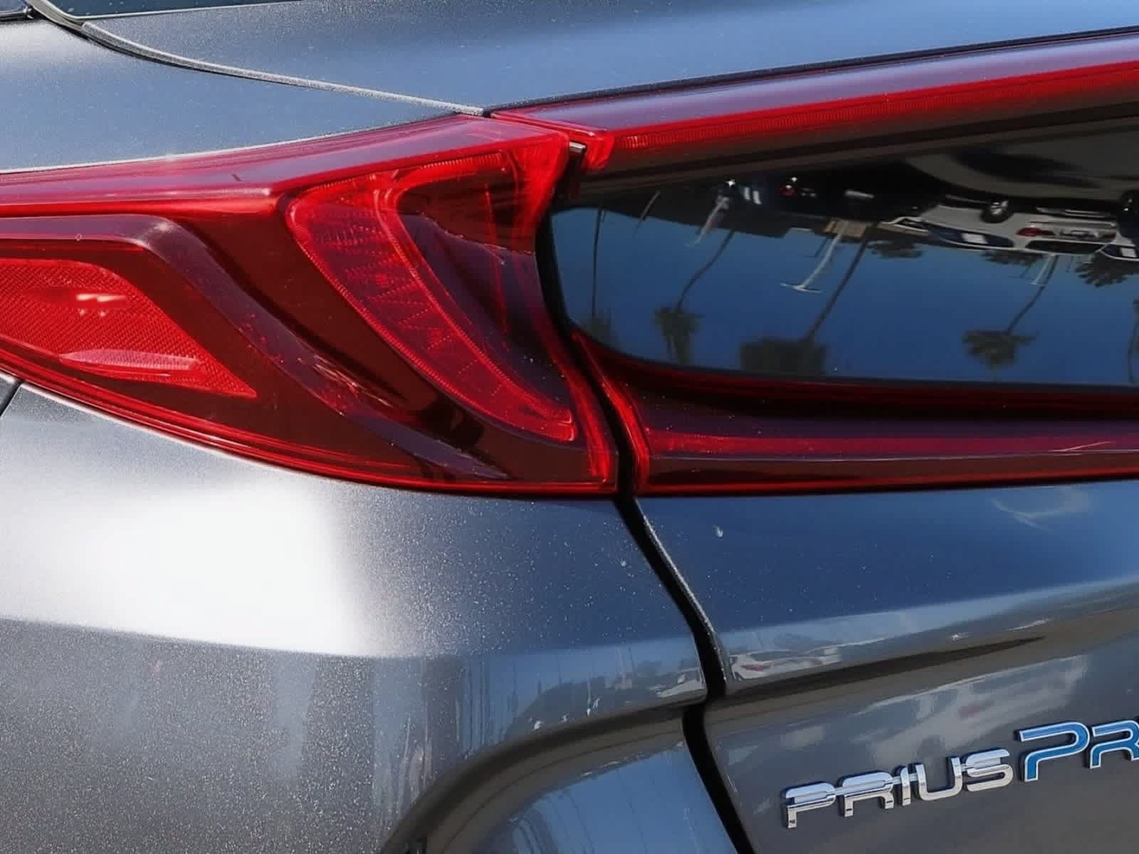Used 2022 Toyota Prius Prime XLE FWD image 11