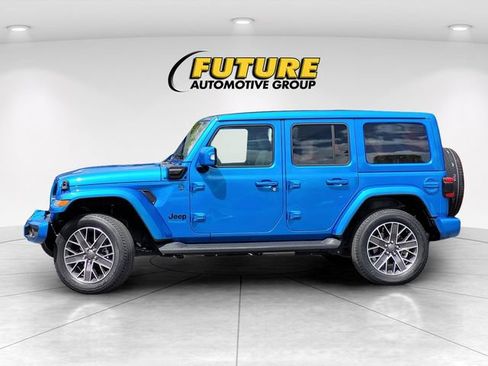 Used 2022 Jeep Wrangler Unlimited Sahara AWD/4WD image 8