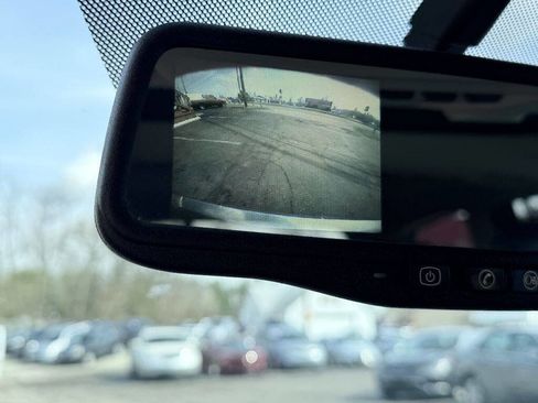 Used 2011 Buick Enclave CXL image 24