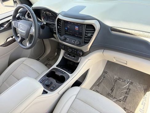 Used 2023 GMC Acadia Denali w/ Denali Ultimate Package AWD/4WD image 13