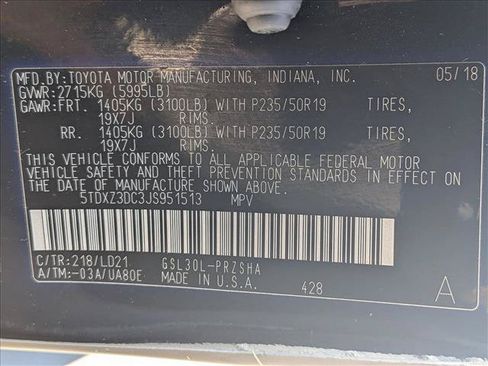 Used 2018 Toyota Sienna SE w/ Carpet Mat Package FWD image 25