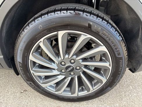 Used 2025 Lincoln Corsair Reserve w/ Equipment Group 202A image 14