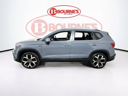 Used 2023 Volkswagen Taos SEL AWD/4WD image 8