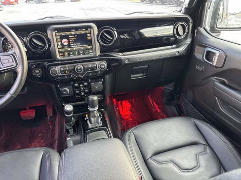 Used 2021 Jeep Wrangler Unlimited Sport image 32