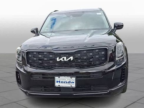 Used 2022 Kia Telluride EX w/ EX Premium Package image 3