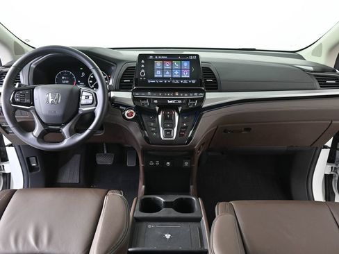 Used 2025 Honda Odyssey Touring image 18