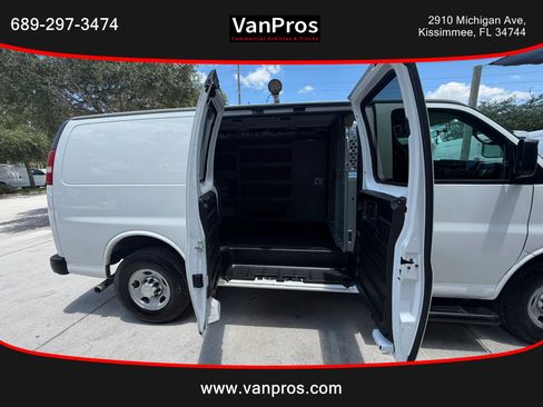 Used 2014 Chevrolet Express 2500 RWD image 14