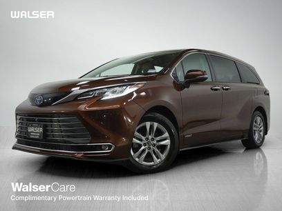 Used 2021 Toyota Sienna Limited