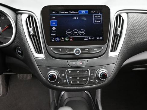 Used 2024 Chevrolet Malibu LT FWD image 19