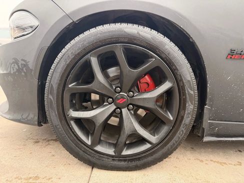 Used 2018 Dodge Charger R/T w/ Plus Group image 20