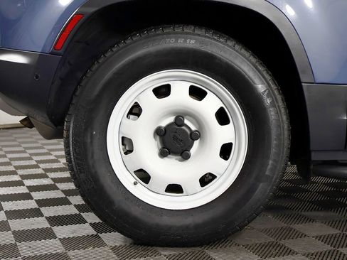 Used 2023 Land Rover Defender 90 S image 88