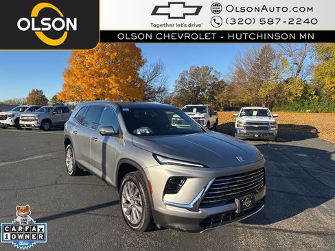 Certified 2025 Buick Enclave Preferred image 7