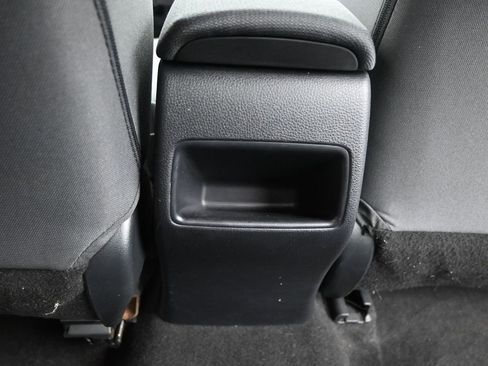 Used 2022 Toyota Corolla LE image 16