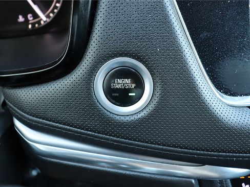 Used 2019 Cadillac XT5 Premium Luxury FWD image 41