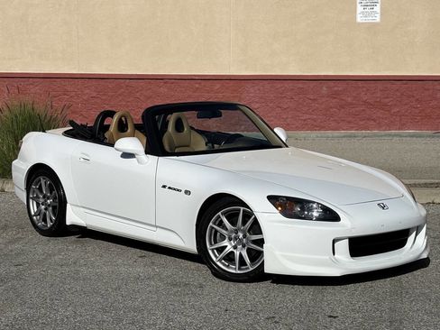 Used 2004 Honda S2000 Base 2dr Convertible image 1