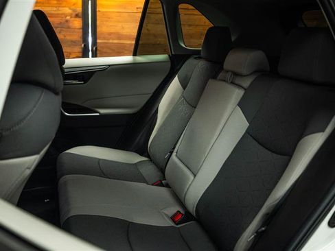 Used 2023 Toyota RAV4 XLE w/ Convenience Package AWD/4WD image 11
