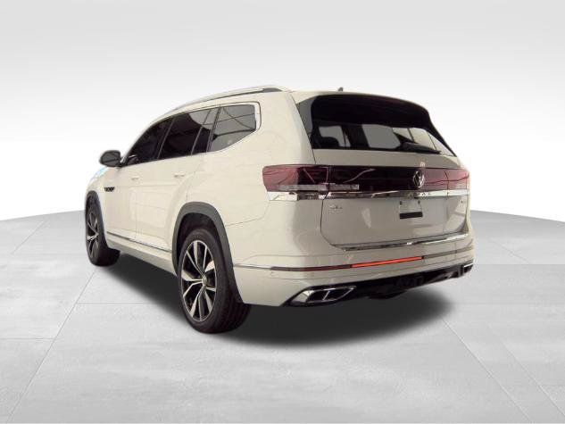Used 2024 Volkswagen Atlas SEL Premium R-Line AWD/4WD image 6