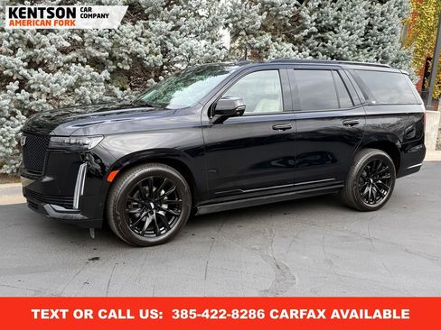 Used 2024 Cadillac Escalade Sport Platinum w/ LPO, ONYX Package image 1