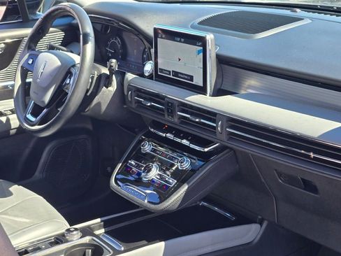 Certified 2021 Lincoln Corsair AWD w/ Equipment Group 101A image 6