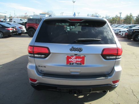 Used 2016 Jeep Grand Cherokee Limited 75th Anniversary image 4