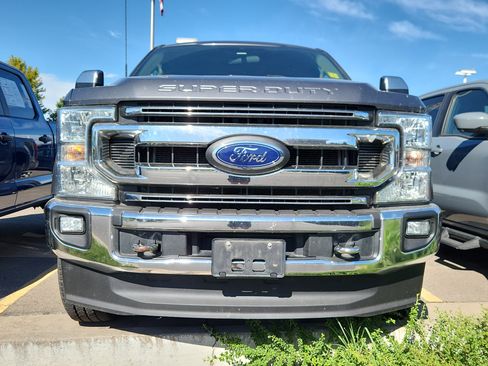 Used 2022 Ford F350 XLT w/ XLT Premium Package AWD/4WD image 2
