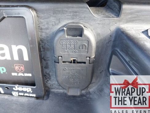 Used 2024 RAM 2500 Big Horn w/ Bed Utility Group image 29