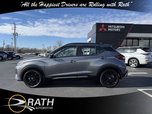 Used 2023 Nissan Kicks SR w/ SR Premium Package image 6